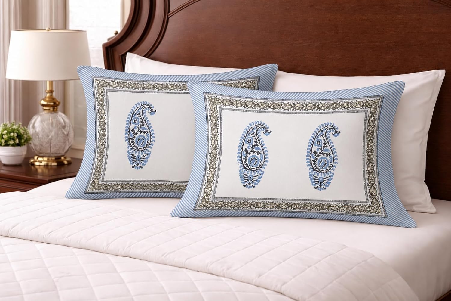 Blue Paisley Glow Cotton Pillow Cover Set of 2 (17x28 in)