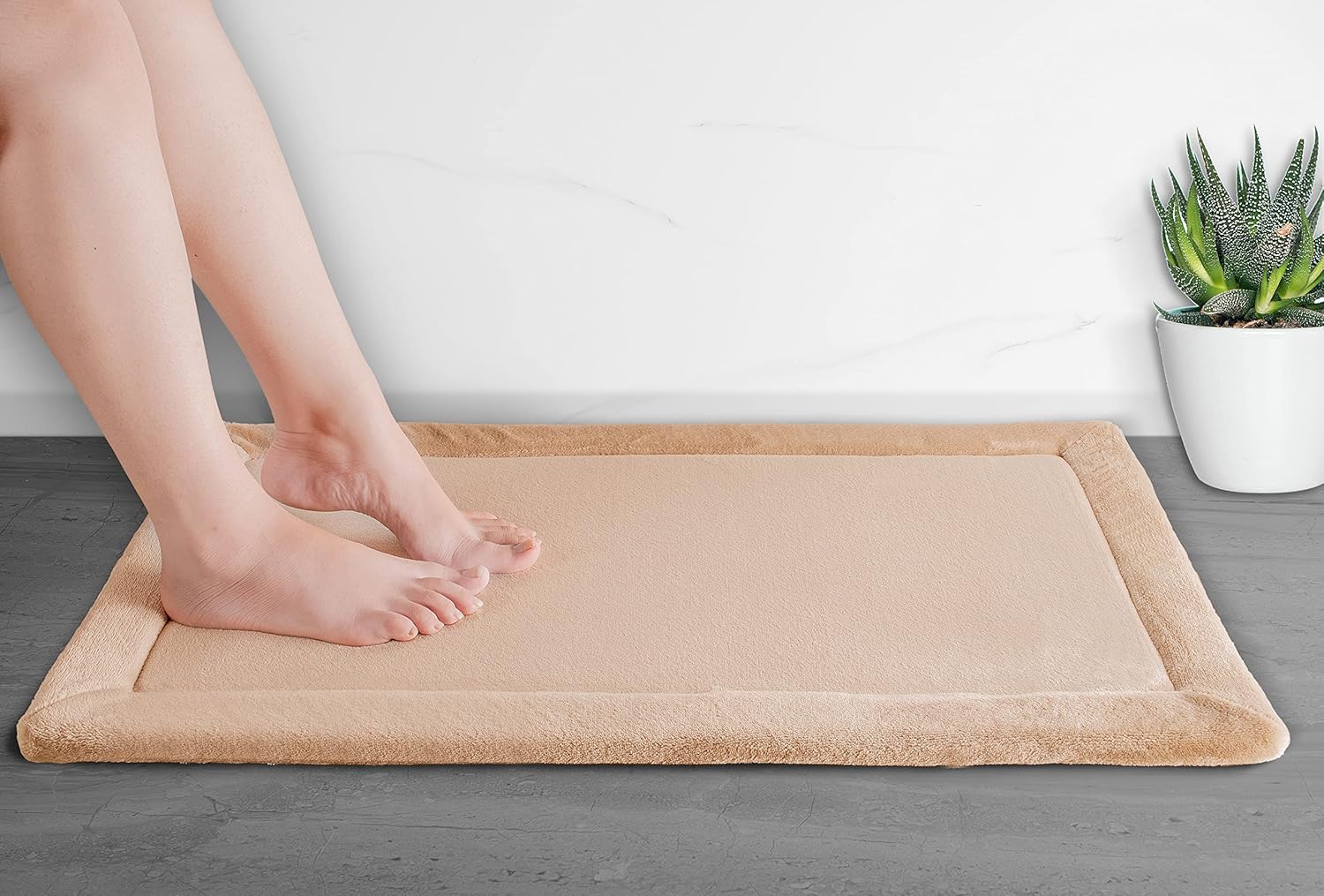 Sandy Shore Memory Foam All-Purpose Super Soft Anti-Slip Bath Mat, Machine Washable (Beige, 40x60 cm)