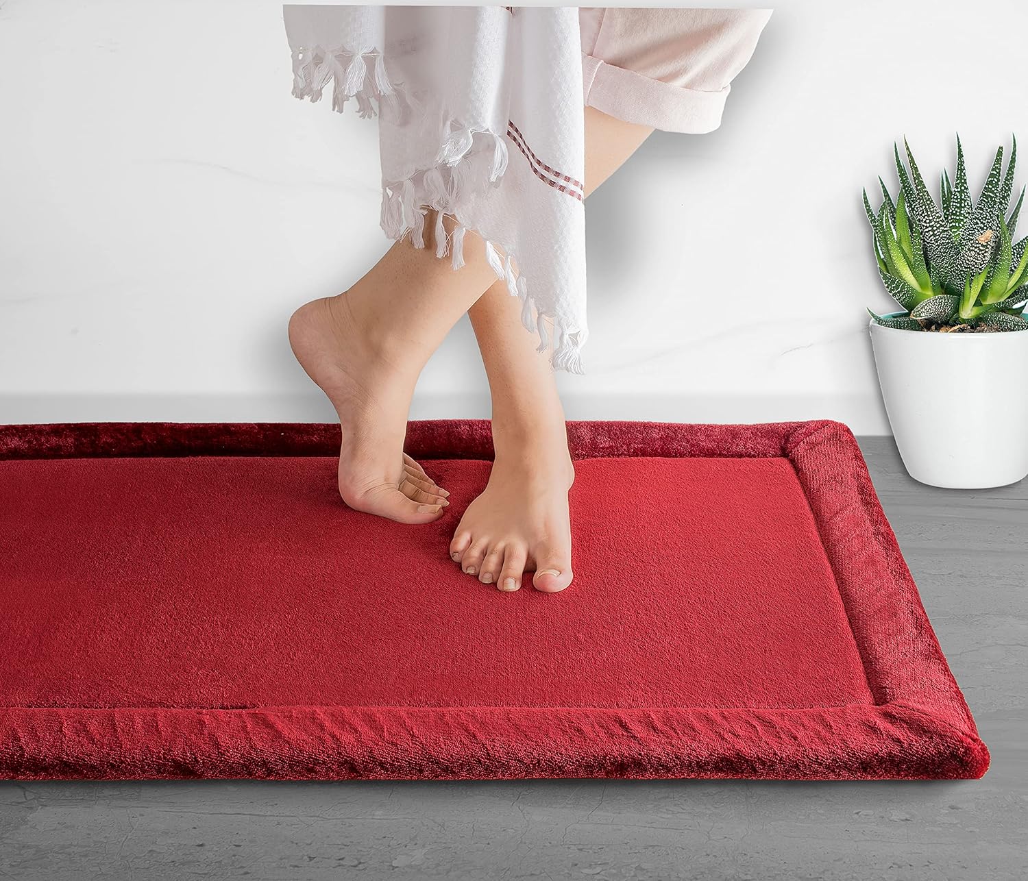 Crimson Tide Memory Foam All-Purpose Super Soft Anti-Slip Bath Mat, Machine Washable (Maroon, 40x60 cm)